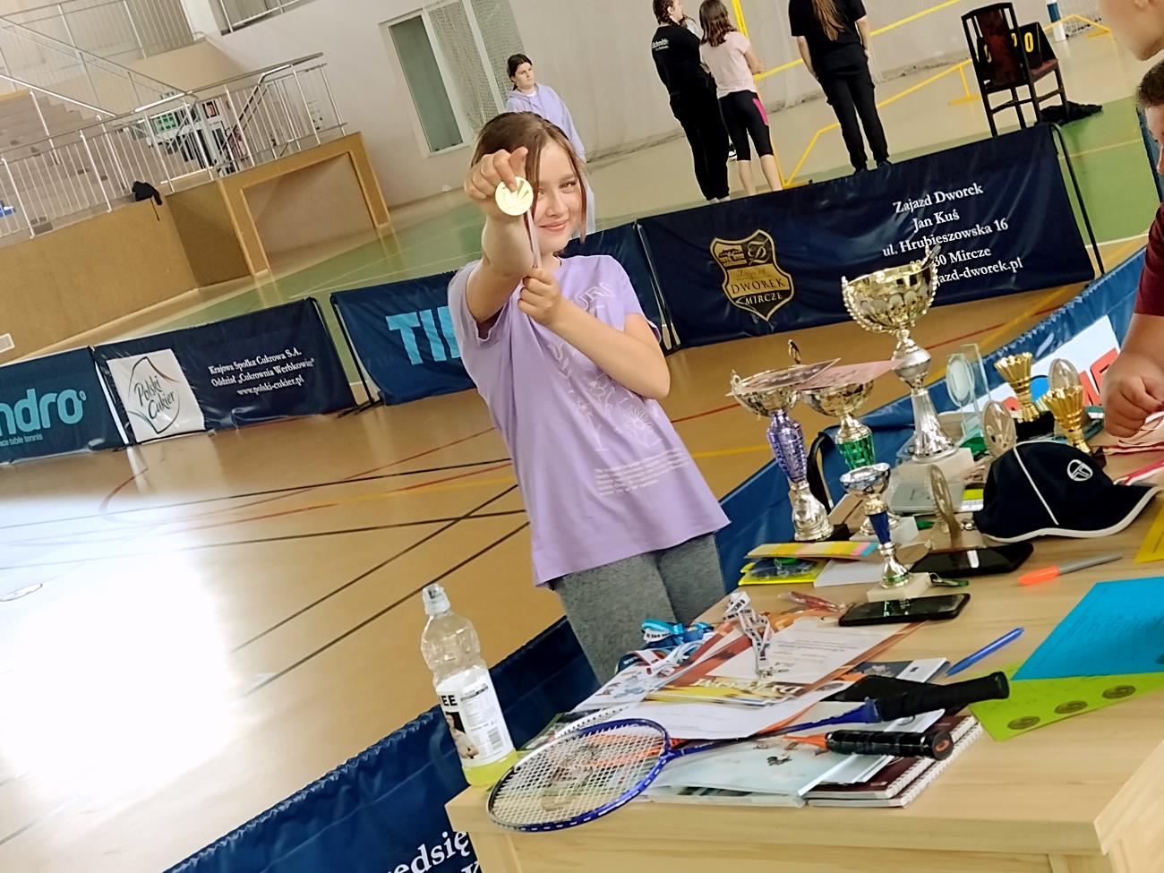 Mistrzostwa Szkoły w indywidualnym badmintonie dziewcząt i chłopców w Dniu Dziecka